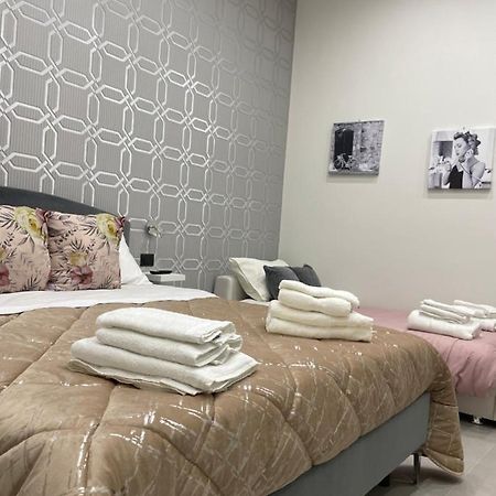 Casa Vacanza Carme Napoli Dış mekan fotoğraf
