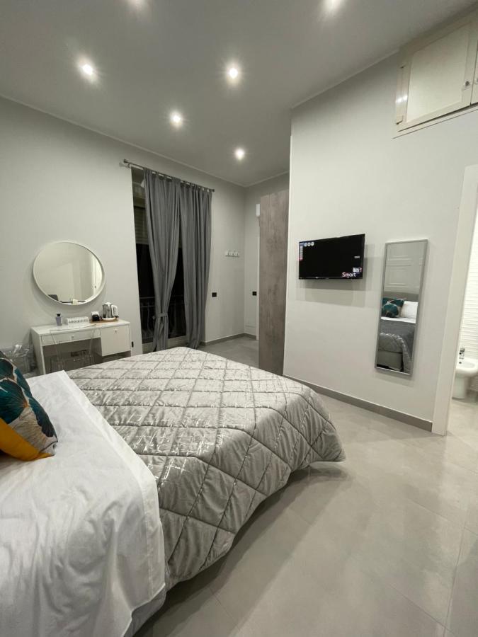 Casa Vacanza Carme Napoli Dış mekan fotoğraf