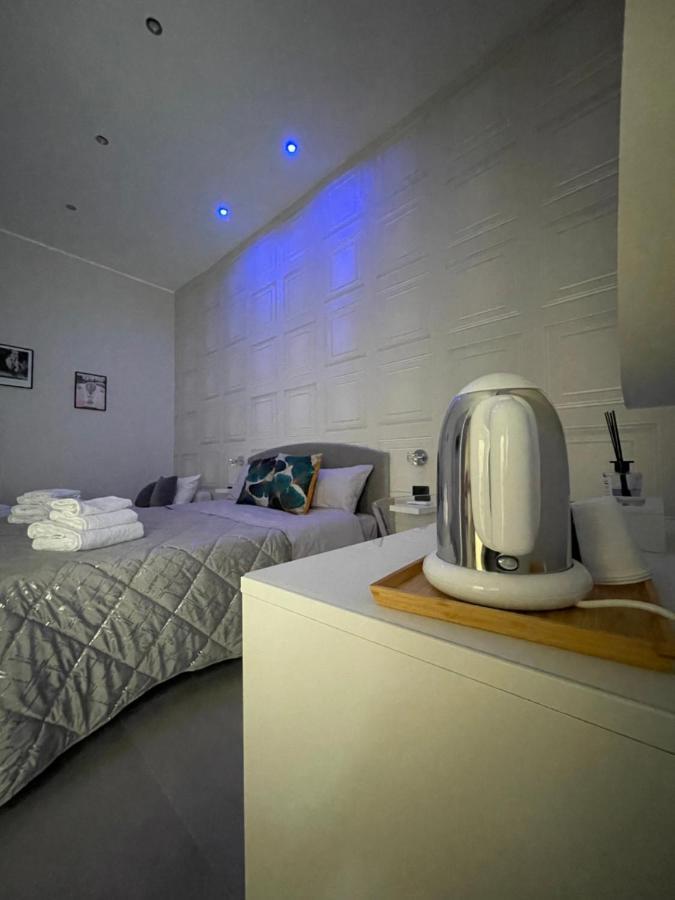 Casa Vacanza Carme Napoli Dış mekan fotoğraf